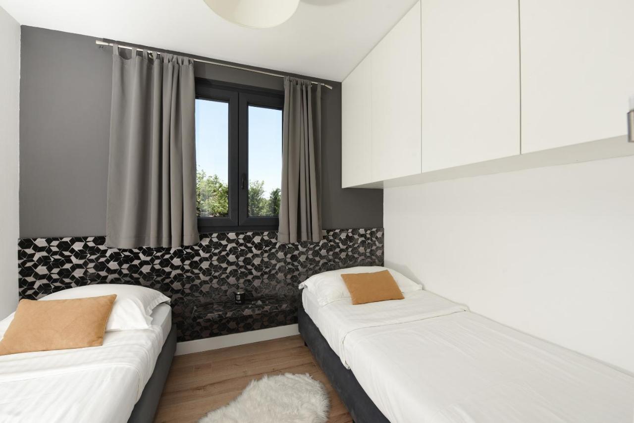 Villa Topaz ซาตอน ภายนอก รูปภาพ