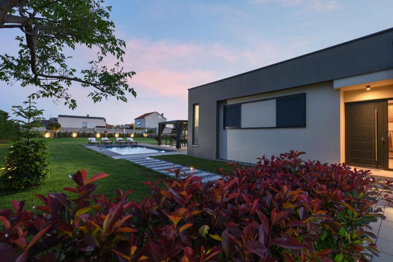 Villa Topaz ซาตอน ภายนอก รูปภาพ