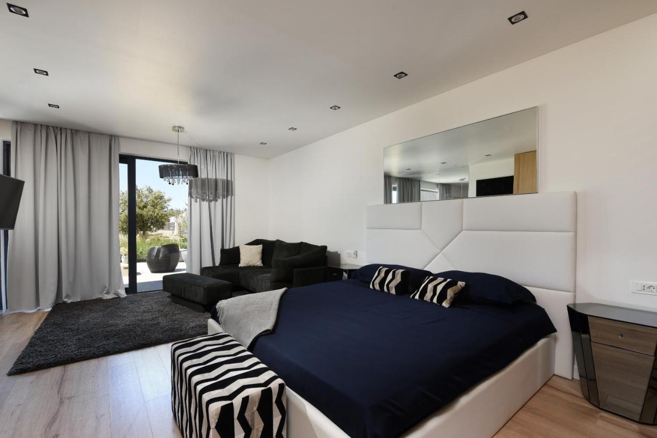Villa Topaz ซาตอน ภายนอก รูปภาพ